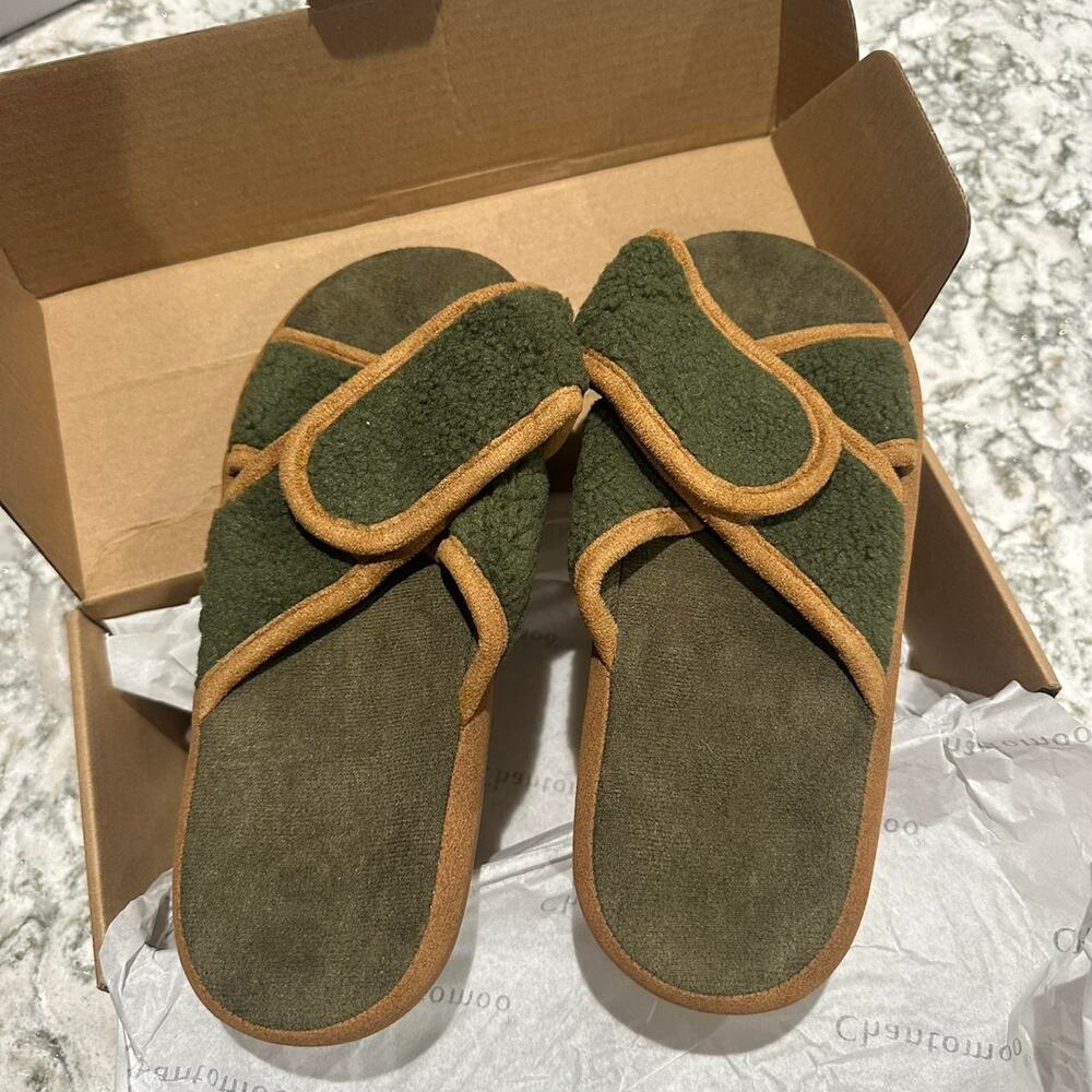 Green suede slippers shearling slipon